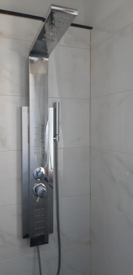 Appartamento Grazioso, Molto Tranquillo! Genua Exterior foto